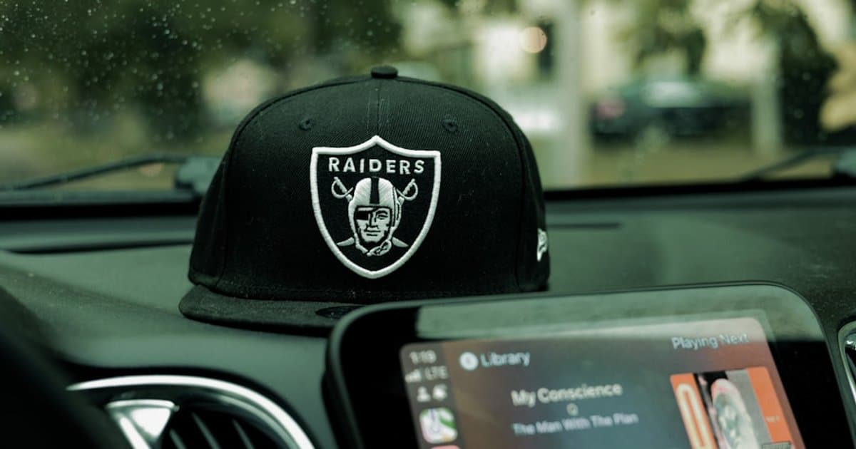 Raiders Free Agent Signings 2026: Cautious Approach Amid Max Crosby Concerns